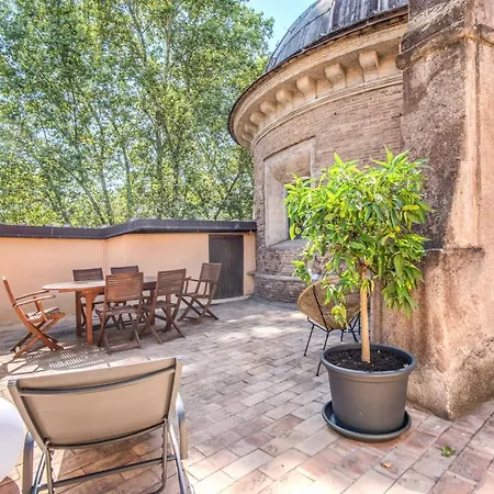 Sant'eligio Attic With Exclusive Terrace Campo Di Fiori Lägenhet