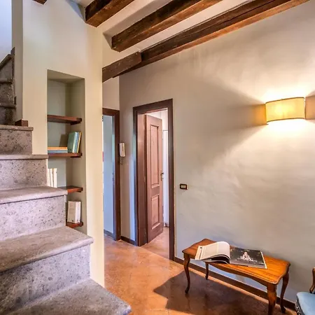 Lägenhet Sant'eligio Attic With Exclusive Terrace Campo Di Fiori